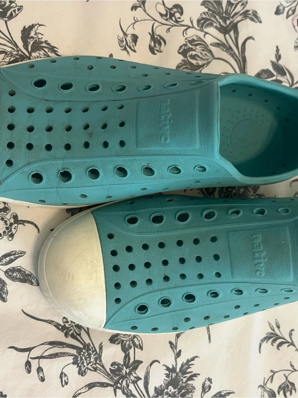 Native Kids Slip-On Water Shoes in Teal with White Toe